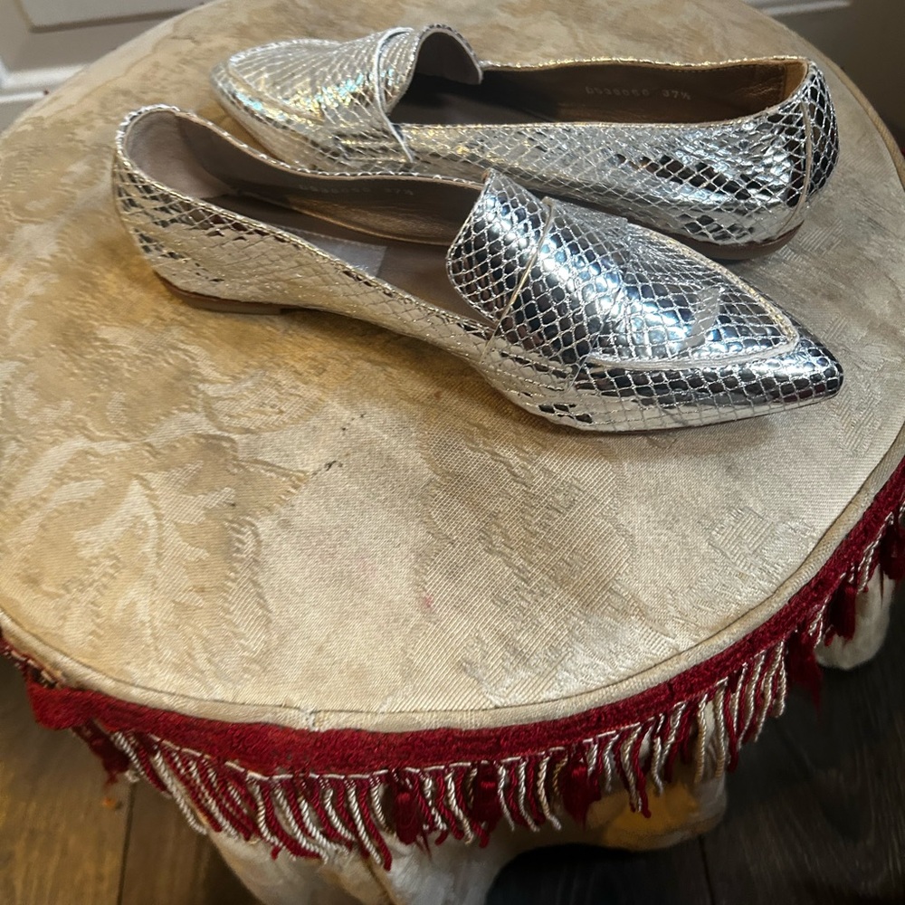 AGL Metallic Snakeskin print Soft Pointy Toes Loafers Sz 7.5 made in Italy - Picture 9 of 11